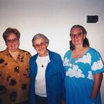 Marianne Ferber (center)