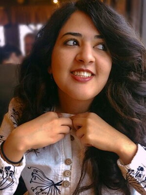 Atyeh Ashtari photo