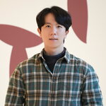 a photo of Seung Deok